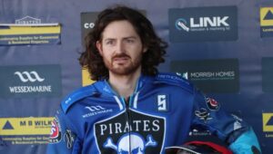 Richard Lawson is a Poole Pirate for a third season! - Speedway Hub UK