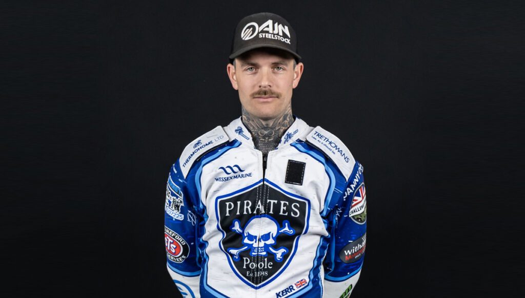 Poole Pirates bring back Lewi Kerr for 2026 title defence