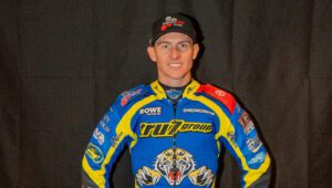 Josh Pickering agrees new Sheffield deal for 2026