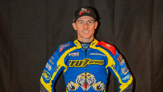 Josh Pickering agrees new Sheffield deal for 2026