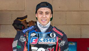 Luke Harris and Jack Shimelt join the Buxton Bulls for 2026