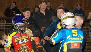 Leicester hold off Sheffield fightback in dramatic Cup clash to reach Final